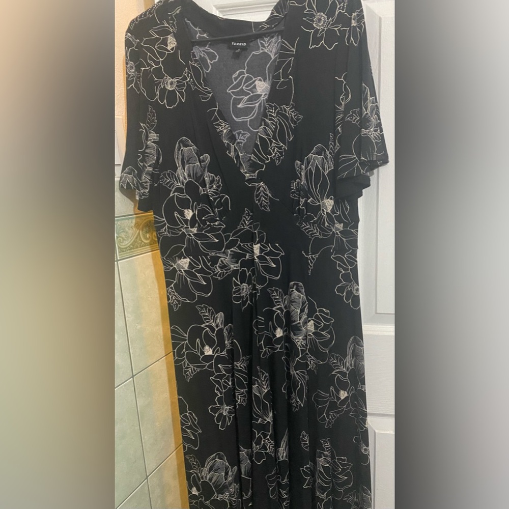Torrid Black and White V-Neck Flutter Sleeve Maxi